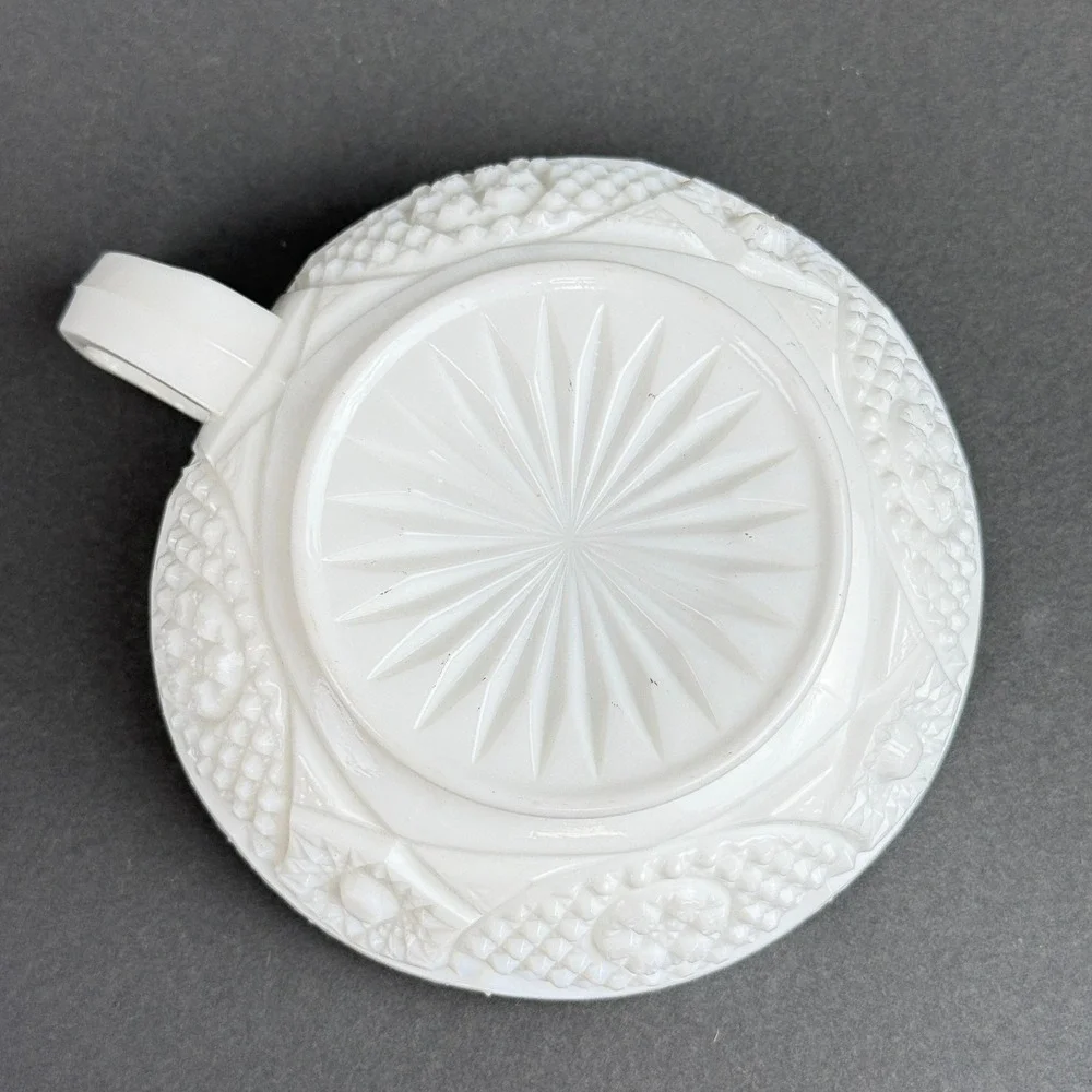 Indiana Glass Harvest Grape White Milk Glass Handled Berry Bowl Candy Dish 6